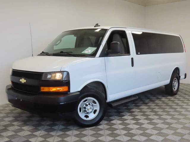 chevrolet express passenger 2023 1GAZGNFP1P1179182 image chevrolet express passenger 2023 1GAZGNFP1P1179182 image